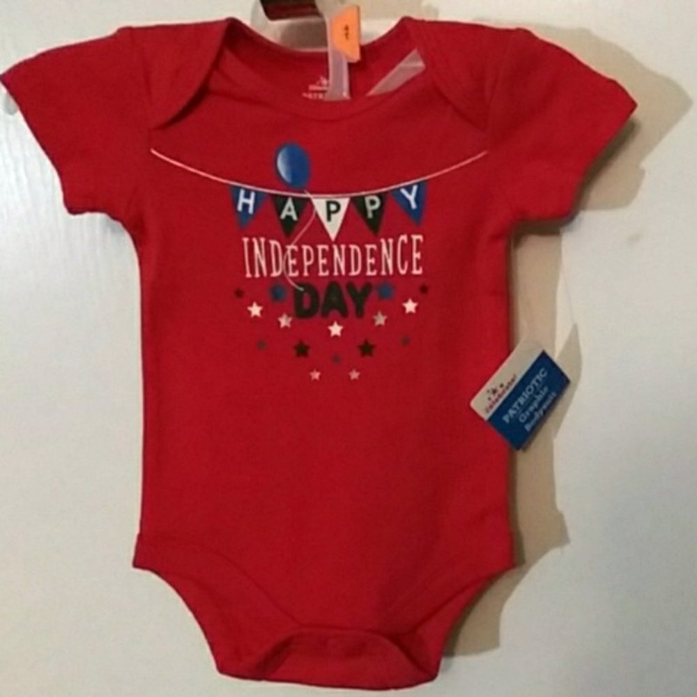 HAPPY INDEPENDANCE DAY RED BABY CREEPER NEW